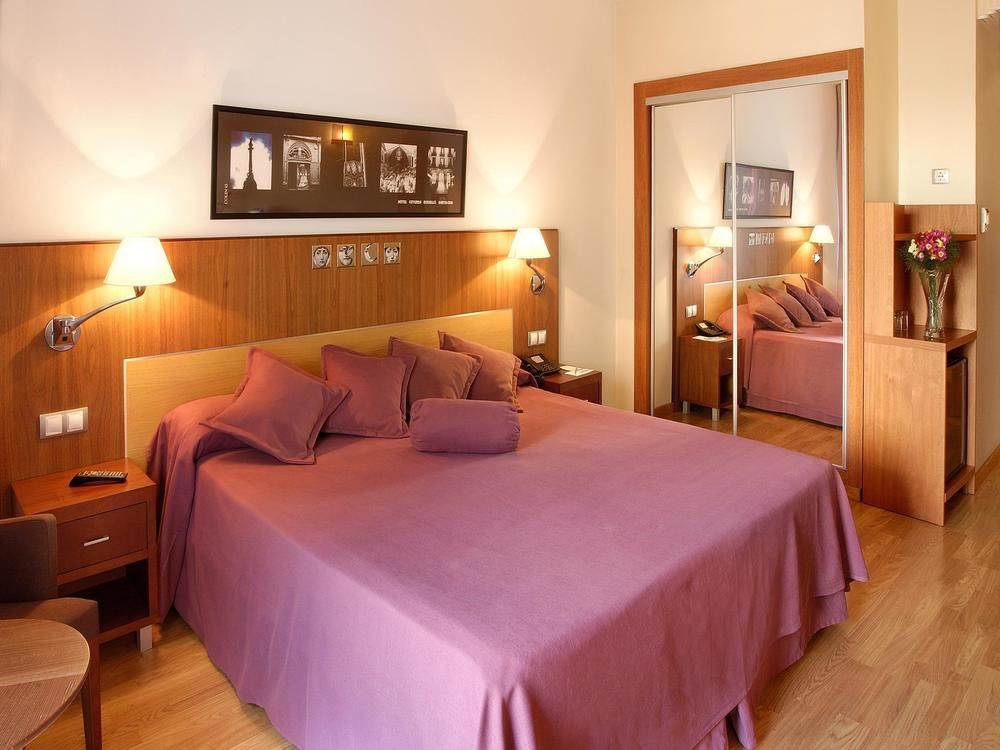 Evenia Rocafort Barcellona Esterno foto